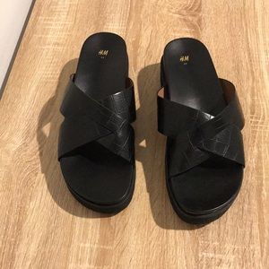 H&M sandals. NWOT. Womens size 42.
